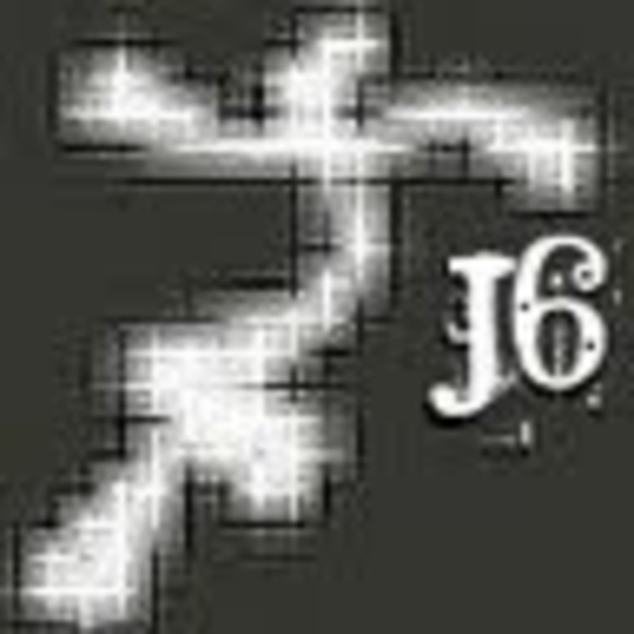 Meet your Posher, Julia - Picture 1 of 1